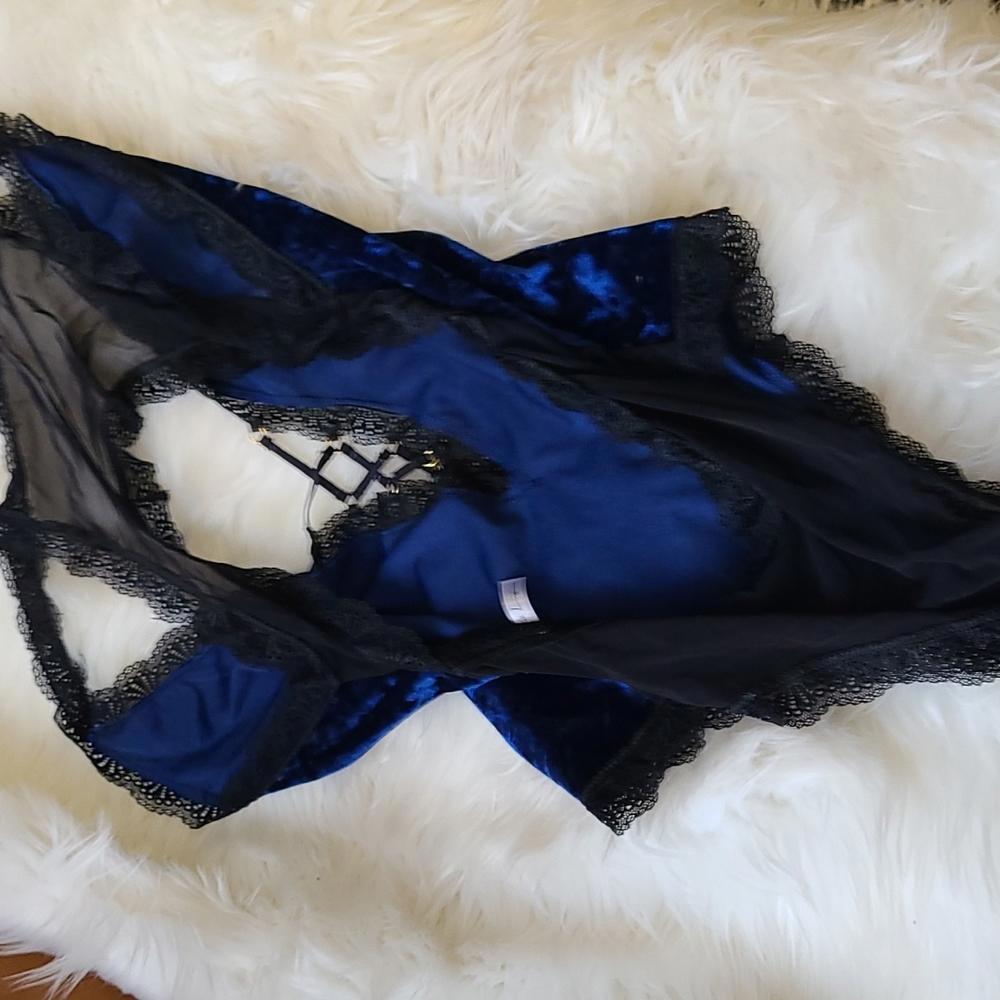 Sapphire blue velvet plus size lingerie teddy bodysuit - Picture 5 of 7